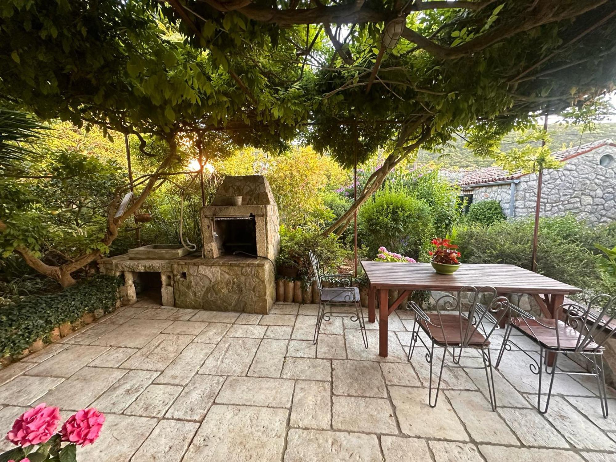 Apartments Cvita Veli Lošinj Exterior foto